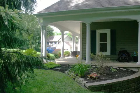2627 Saddleback Dr, Cincinnati, OH 45244 photo 3