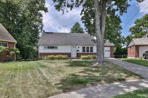 899 Sabino, Cincinnati, OH 45231
