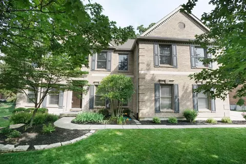 590 Three Chimneys Ln, Loveland, OH 45140