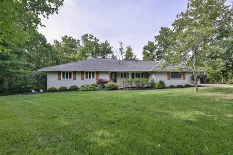 6126 Kaywood Dr, Madeira, OH 45243