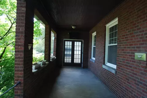 641 Mitchell Ave, Cincinnati, OH 45229 photo 3