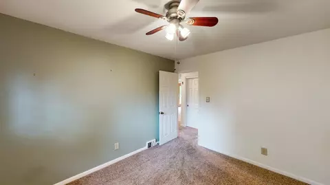 1012 Spruceglen Dr, Cincinnati, OH 45224 photo 18
