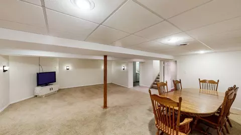 1012 Spruceglen Dr, Cincinnati, OH 45224 photo 25