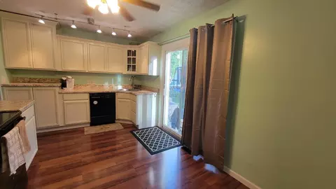 4838 Stoneybrook Rd, Cincinnati, OH 45244 photo 10
