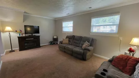 4838 Stoneybrook Rd, Cincinnati, OH 45244 photo 13