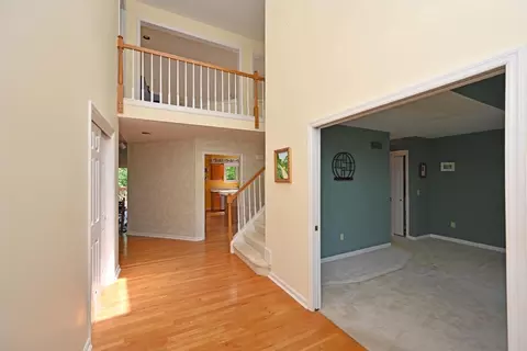 8922 Appleseed Dr, Cincinnati, OH 45249 photo 5