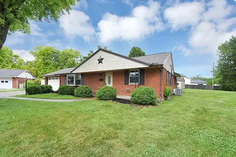 3041 Viewcrest Pl, Kettering, OH 45420
