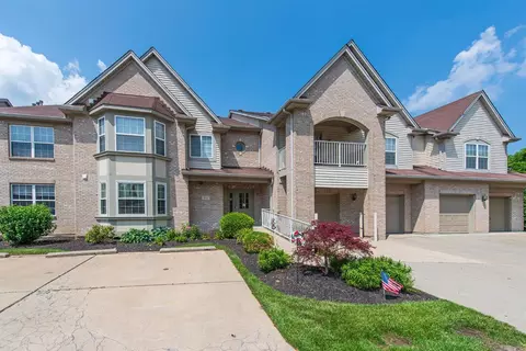833 Neeb Rd #1, Cincinnati, OH 45233