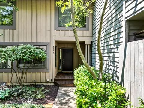 8395 Sailboat Ln, Maineville, OH 45039 photo 2
