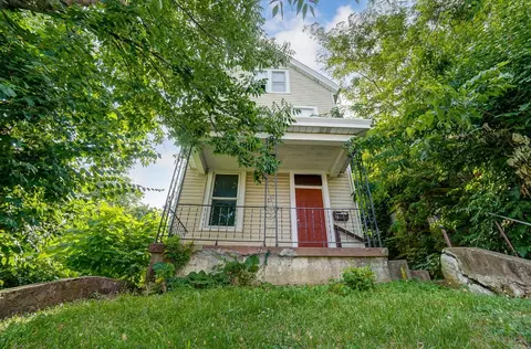 1224 Dewey Ave, Cincinnati, OH 45205 photo 3
