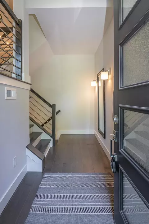 407 Collins Ave, Cincinnati, OH 45202 photo 4