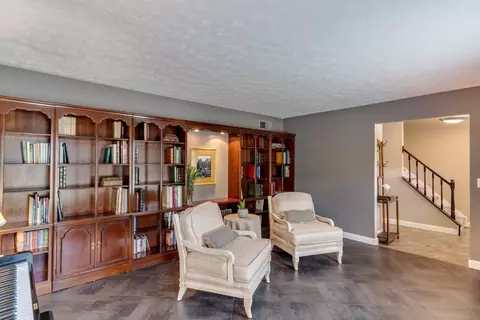 7938 Dunview Ct, Cincinnati, OH 45255 photo 6