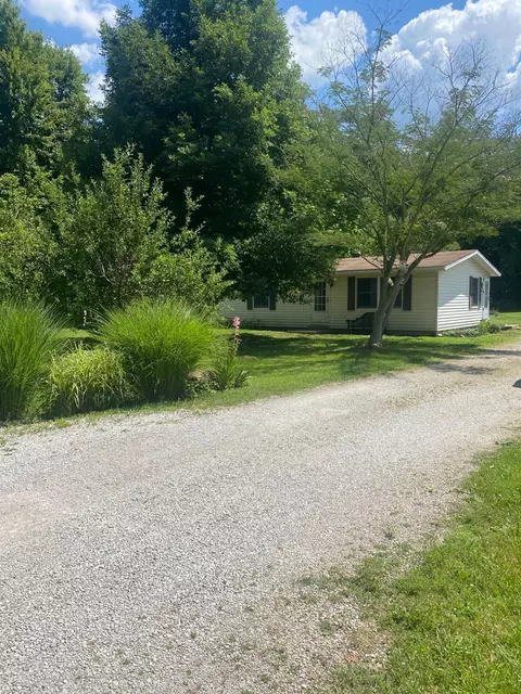 3278 Eiler Ln, Amelia, OH 45102