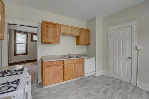 1180 Cedar Ave, Cincinnati, OH 45224 photo 6