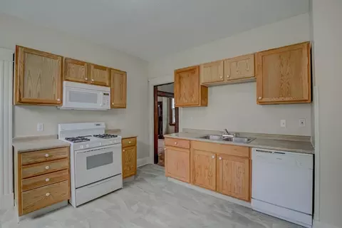 1180 Cedar Ave, Cincinnati, OH 45224 photo 5