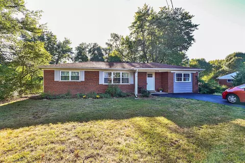 5576 Betty Ln, Day Heights, OH 45150