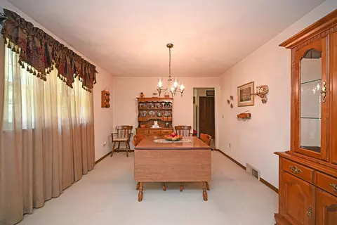 4868 Beechwood Rd, Cincinnati, OH 45244 photo 7