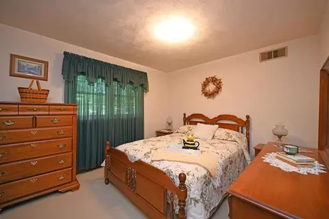 4868 Beechwood Rd, Cincinnati, OH 45244 photo 20