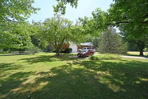 4868 Beechwood Rd, Cincinnati, OH 45244 photo 3
