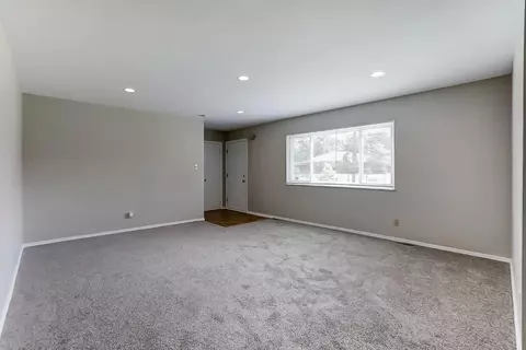 2450 Mars Ct, Cincinnati, OH 45231 photo 3