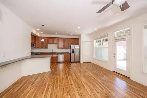 207 Rochelle, Cincinnati, OH 45219 photo 9