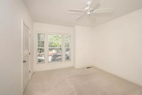 207 Rochelle, Cincinnati, OH 45219 photo 25