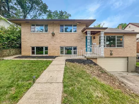 2915 Ravogli Ave, Cincinnati, OH 45211