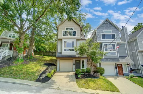 564 Hoge St, Cincinnati, OH 45226