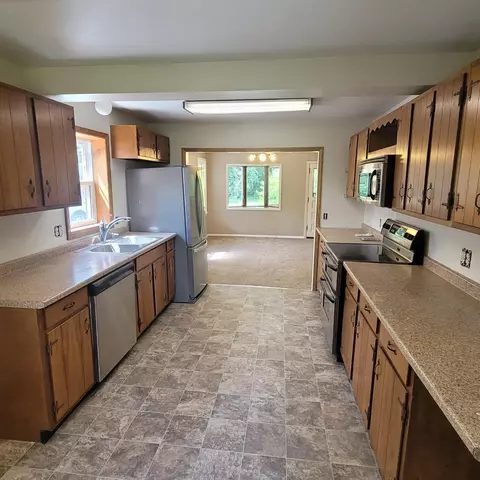 609 Ellen Dr, Cincinnati, OH 45255 photo 9