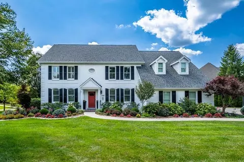 7187 St Ives Pl, West Chester, OH 45069