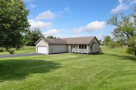 16 Indian Dr, Sardinia, OH 45171