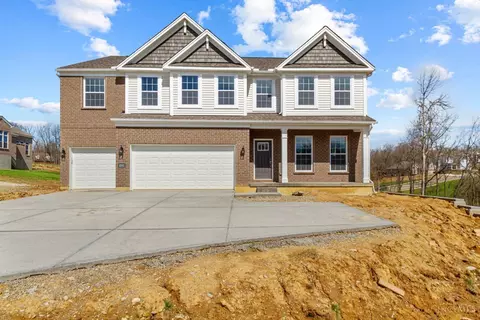4981 Shadow Hawk Dr #43, White Oak, OH 45247