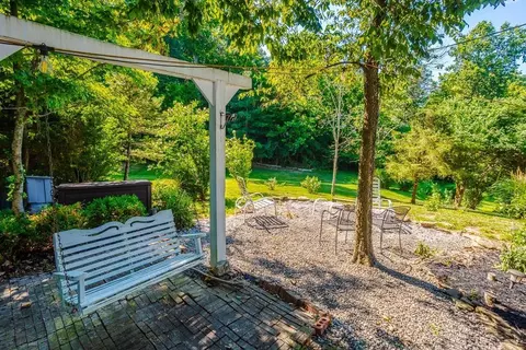 669 Mccormick Ln, Cincinnati, OH 45245 photo 35