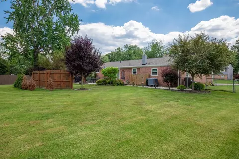 574 Berdale Ln, Cincinnati, OH 45244 photo 28