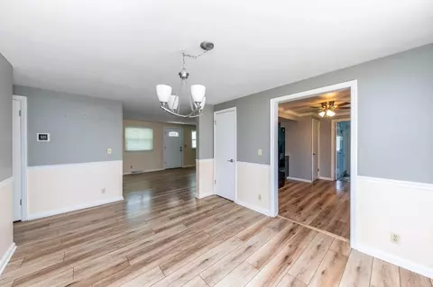 574 Berdale Ln, Cincinnati, OH 45244 photo 8