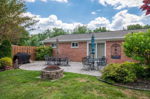 574 Berdale Ln, Cincinnati, OH 45244 photo 21