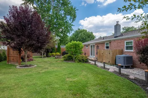 574 Berdale Ln, Cincinnati, OH 45244 photo 27