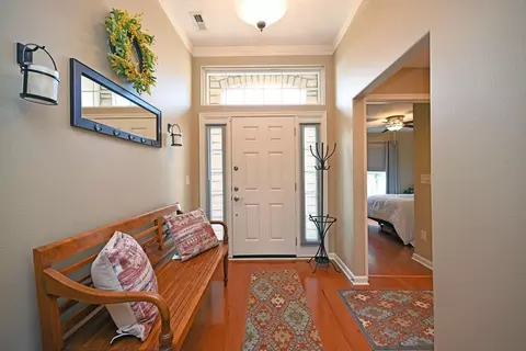 1050 Logan Lndg, Cincinnati, OH 45245 photo 4