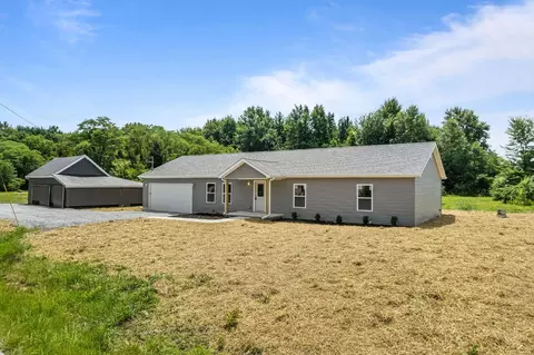 3368 Oakland Locust Ridge Rd, Bethel, OH 45106