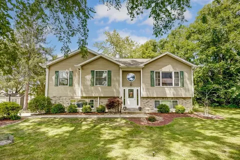6747 Daleview Rd, Colerain Twp, OH 45247