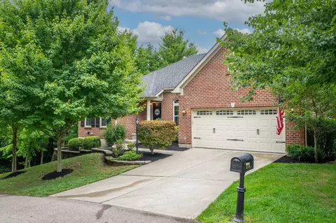 5104 Riverview Dr, South Lebanon, OH 45065