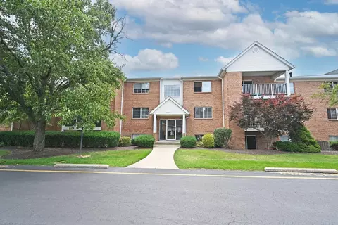 3225 Heritage Square Dr #21, Colerain Twp, OH 45251