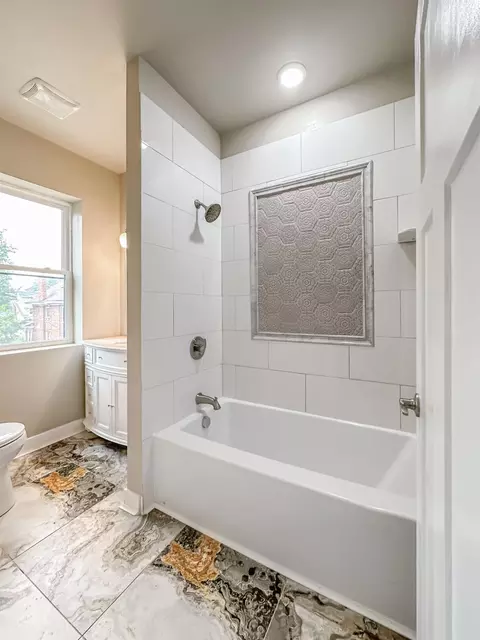 287 Bodmann Ave, Cincinnati, OH 45219 photo 12