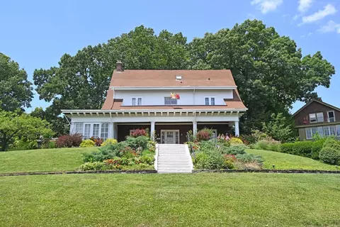 166 Lafayette Cir, Cincinnati, OH 45220