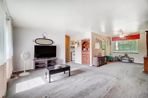 11459 Kenn Rd, Forest Park, OH 45240 photo 5