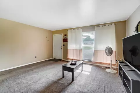 11459 Kenn Rd, Forest Park, OH 45240 photo 4