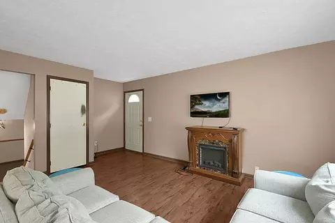 4837 Stoneybrook Rd, Cincinnati, OH 45244 photo 5