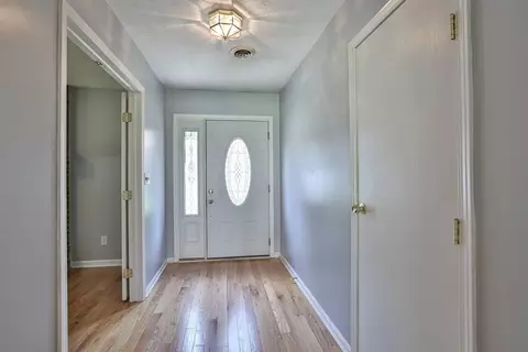 53 Leonard Dr, Blanchester, OH 45107 photo 3