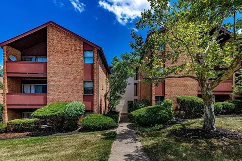 4812 Chalet Dr #12, Saint Bernard, OH 45217
