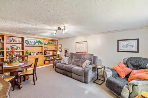 8327 Jadwin St, Cincinnati, OH 45216 photo 21